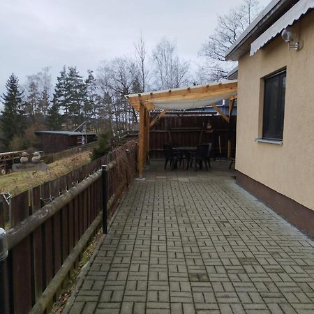 Mueller'S Ferienbungalow "Zur Goeltzschtalbruecke" Грайц Екстериор снимка