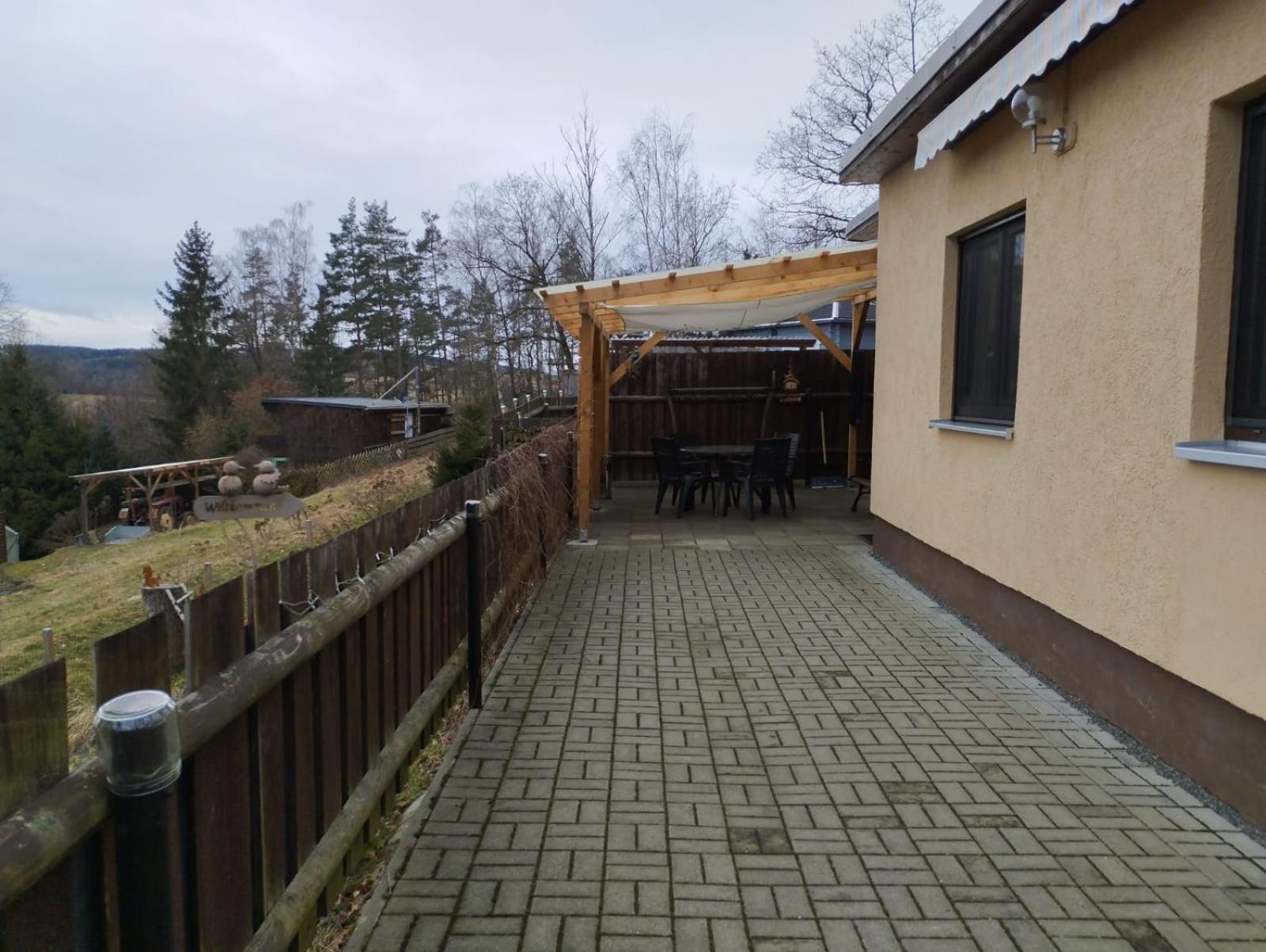 Mueller'S Ferienbungalow "Zur Goeltzschtalbruecke" Грайц Екстериор снимка